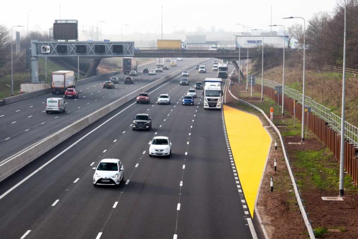 Automatic 100 fines brought in for motorway lane viol Visordown